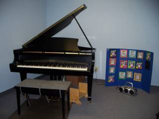 Icon photo of piano studio 7.